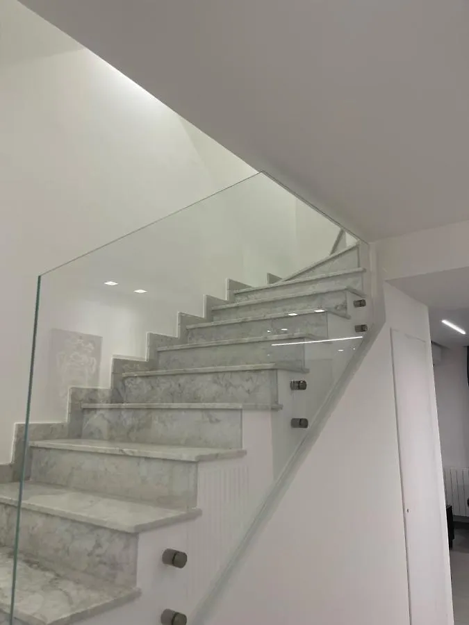 White House Villa Aci Catena 0*,