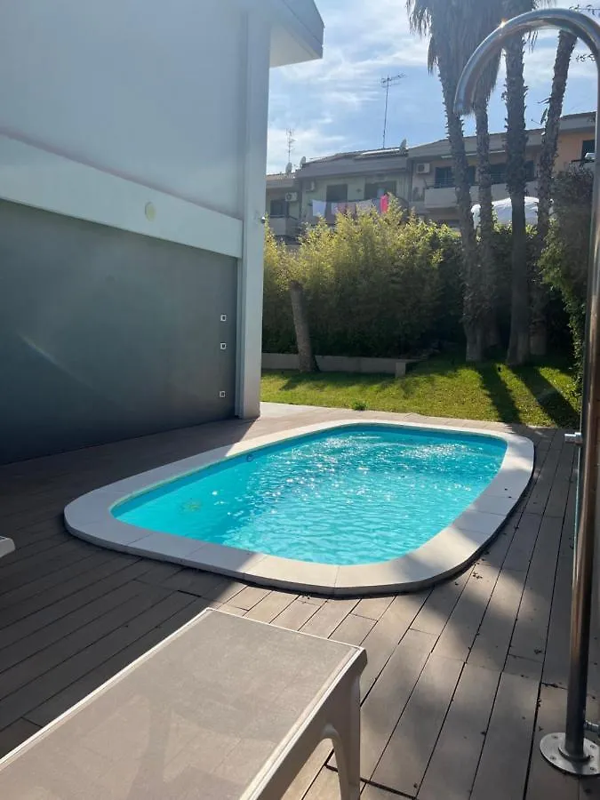 White House Villa Aci Catena 0*,