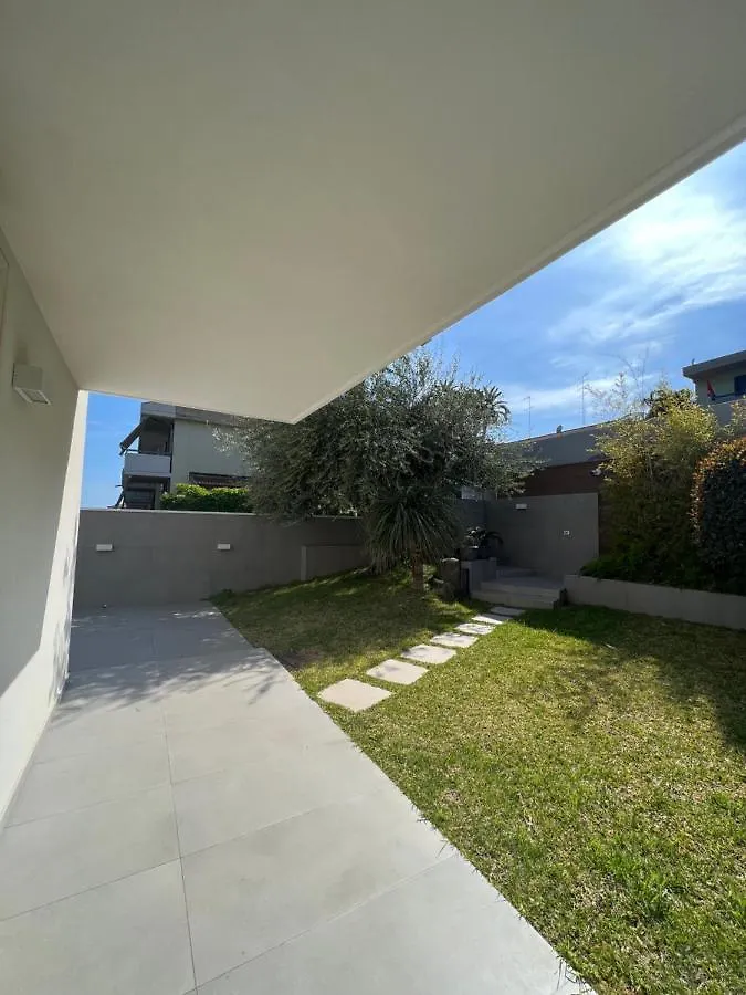White House Villa Aci Catena